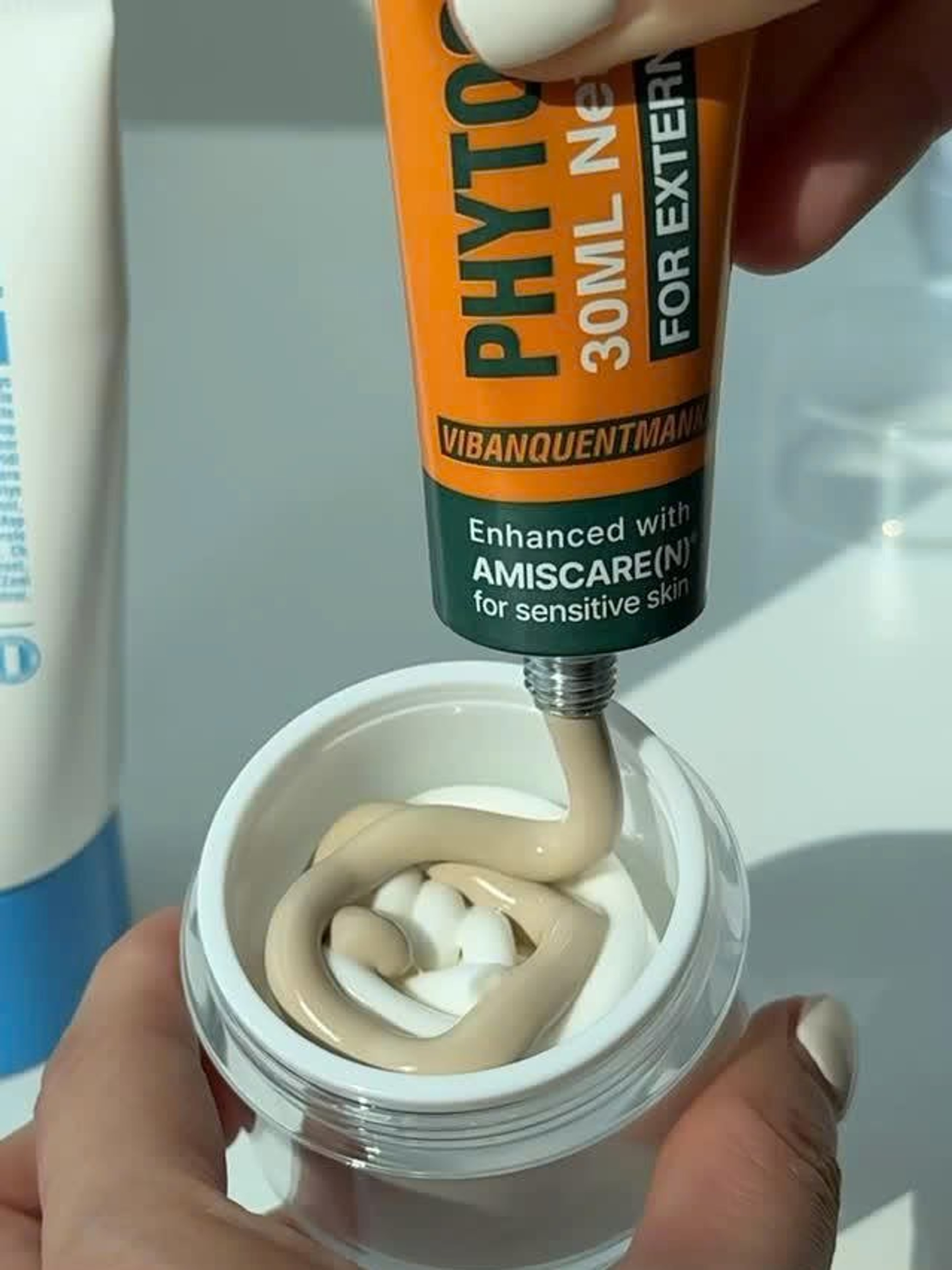 VIBANQUENTMANKA PHYTOCIN V2 thumbnail 2